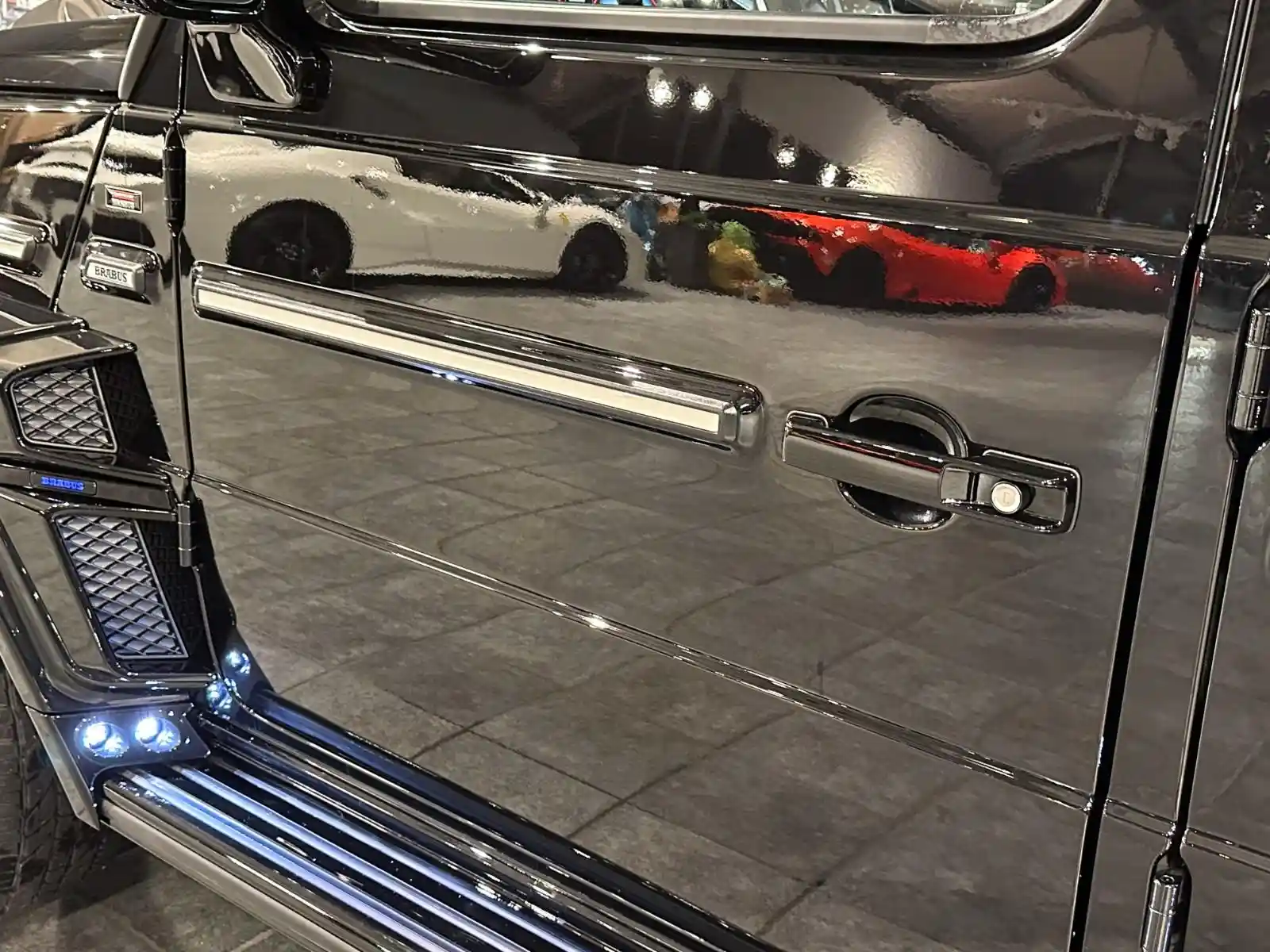 Mercedes-Benz G 500