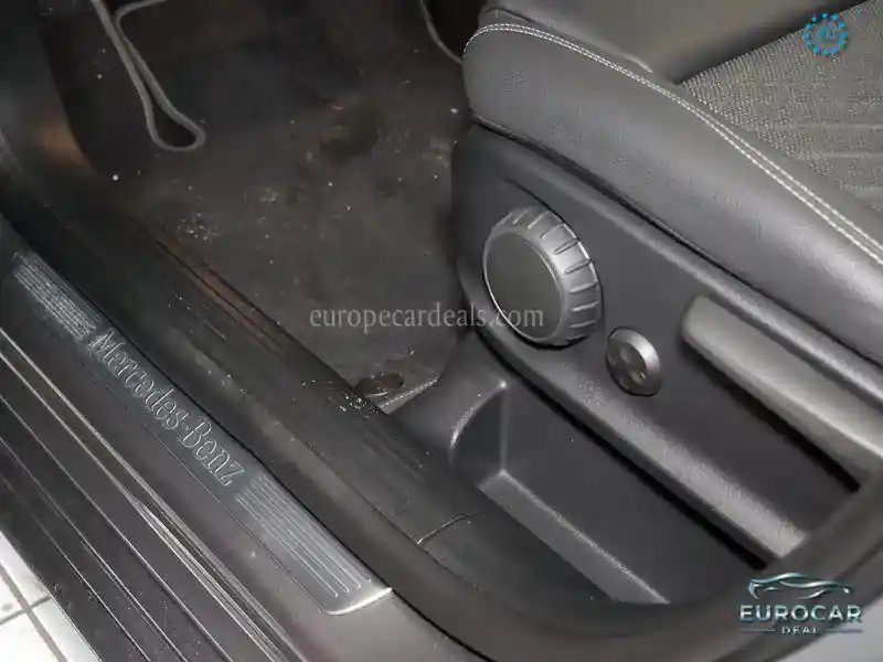 Mercedes-Benz B 180