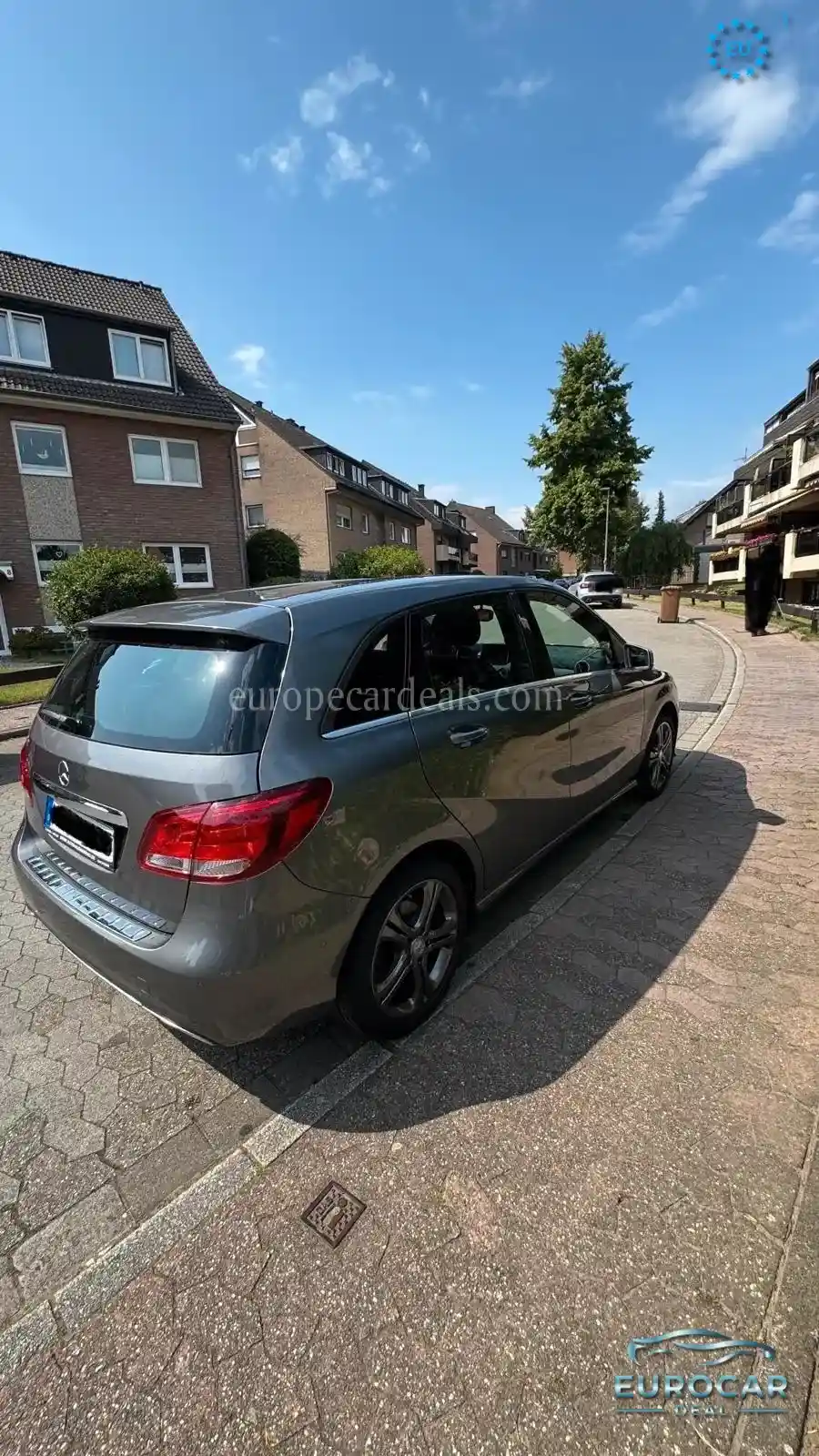 Mercedes-Benz B 180