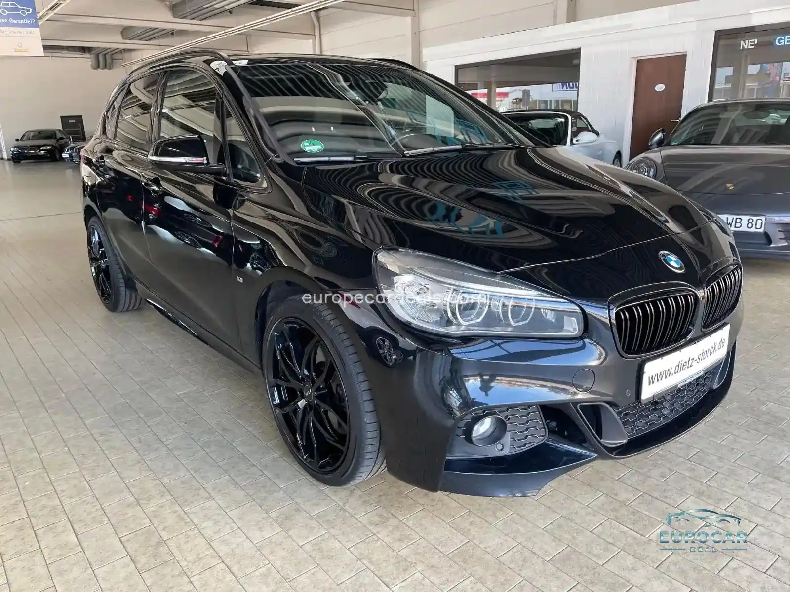 BMW 218