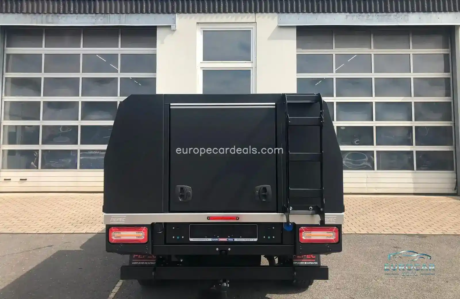 Space Cab LS AT mit Pepec Festaufbau