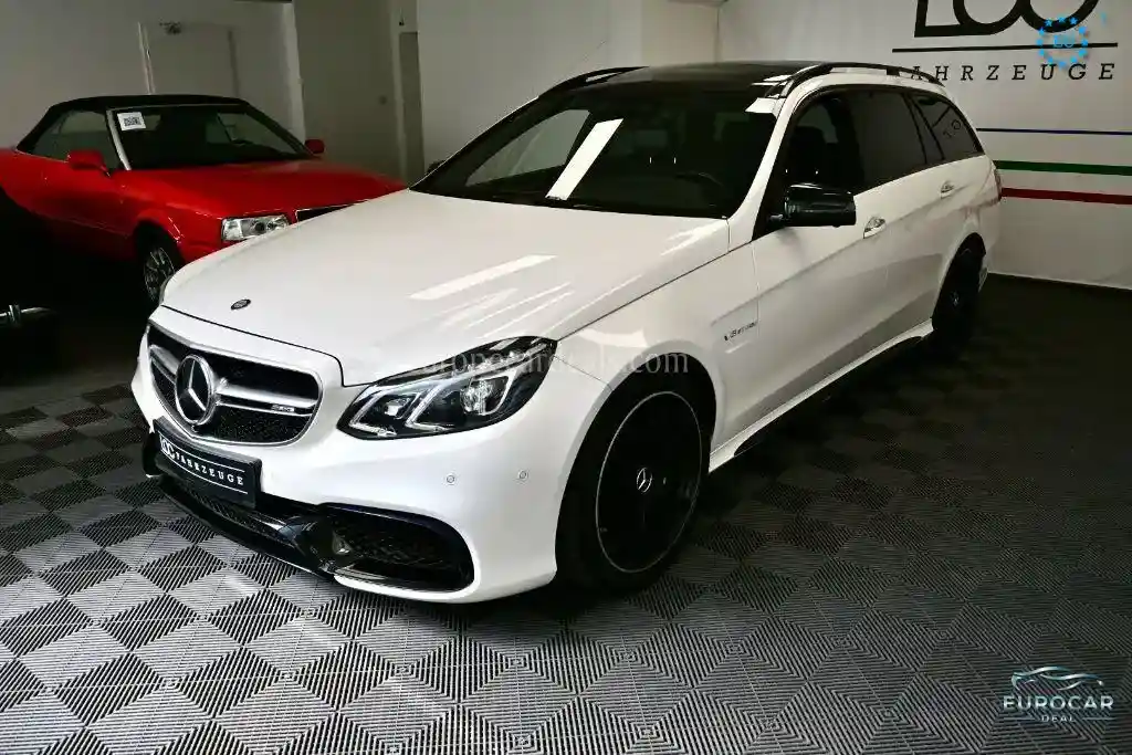 Mercedes-Benz E 63 AMG