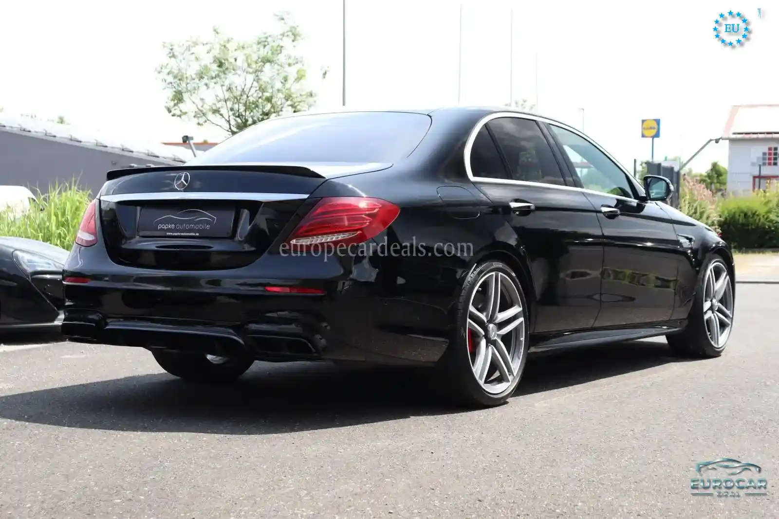 Mercedes-Benz E 63 AMG