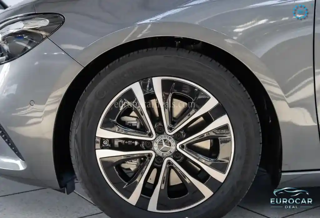 Mercedes-Benz B 220