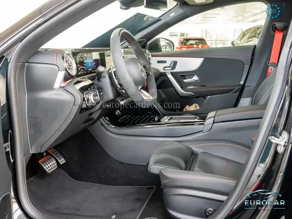 Mercedes-Benz CLA 45 AMG