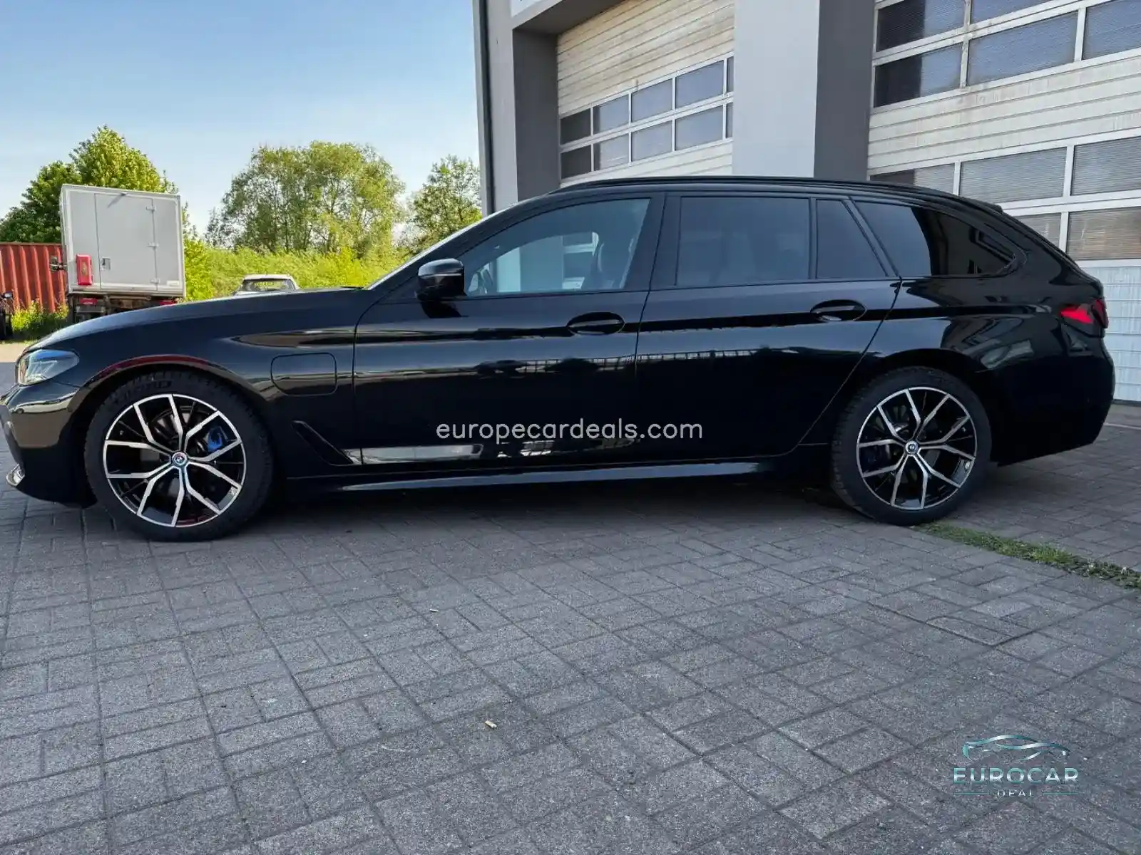 BMW 530