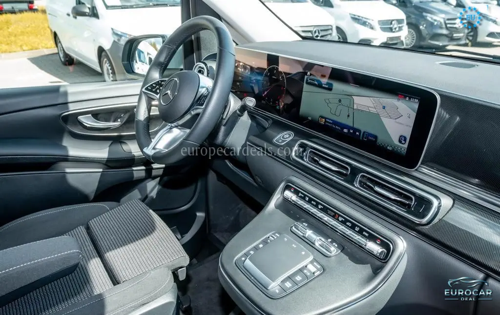Mercedes-Benz V 220