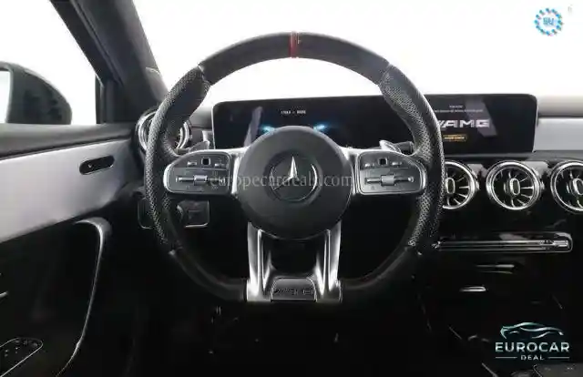 Mercedes-Benz A 35 AMG