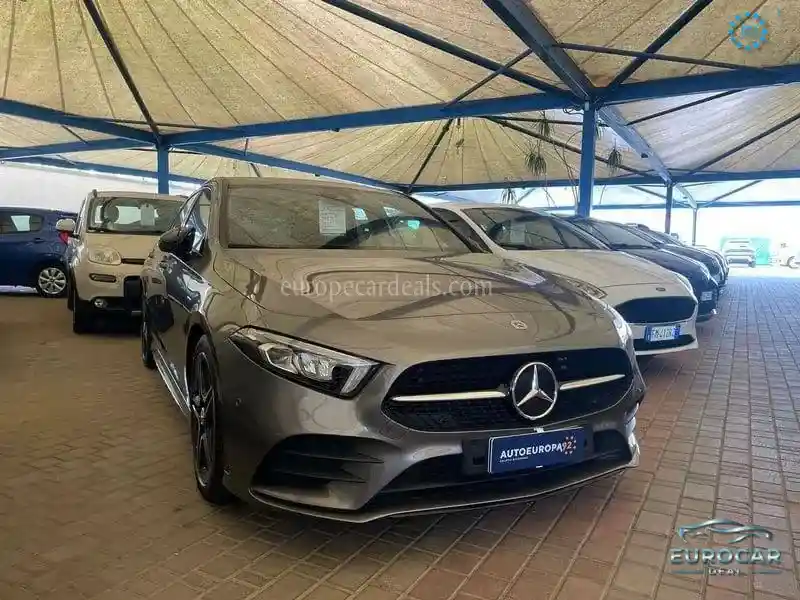 Mercedes-Benz A 180