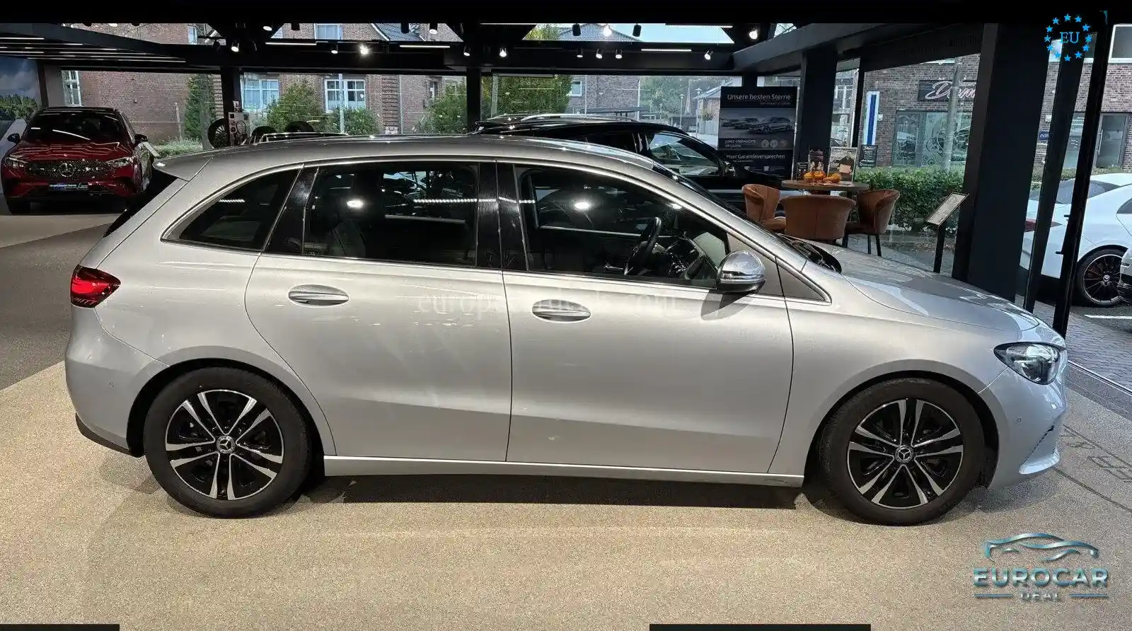 Mercedes-Benz B 180