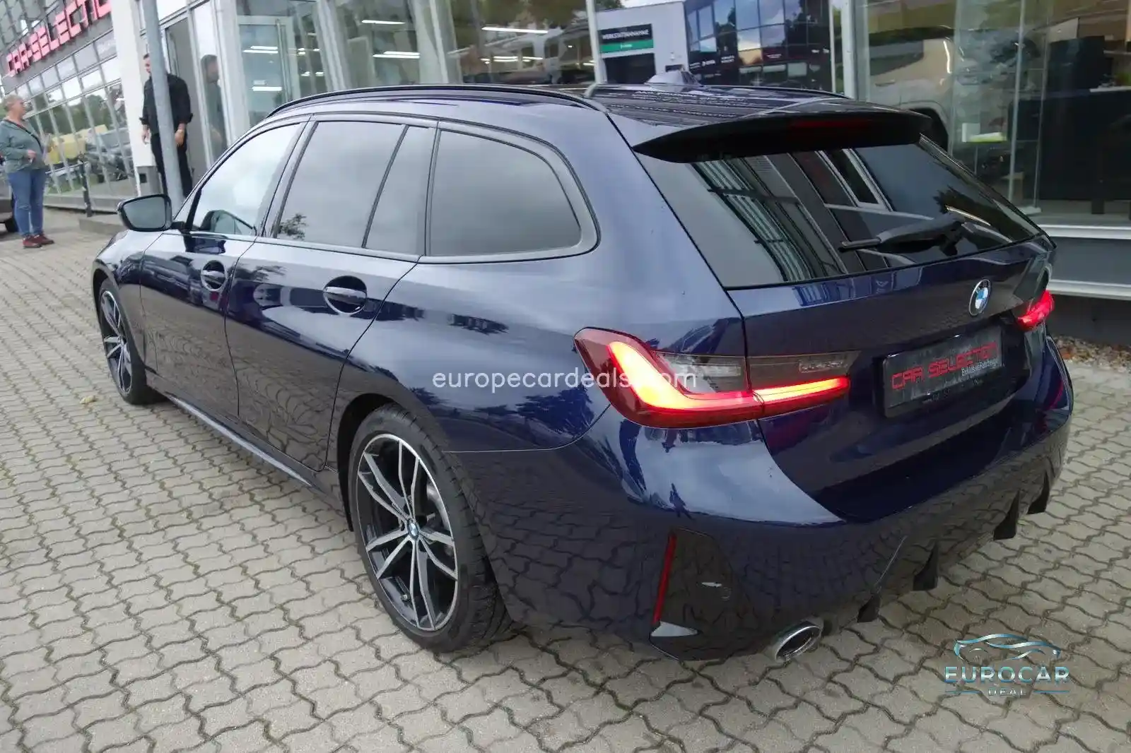 BMW 330