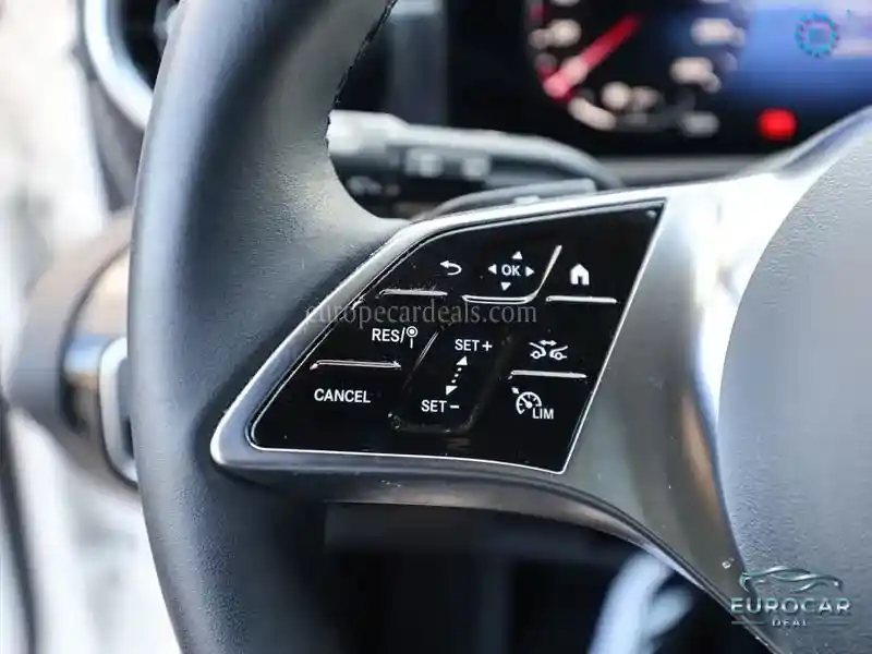 Mercedes-Benz A 220