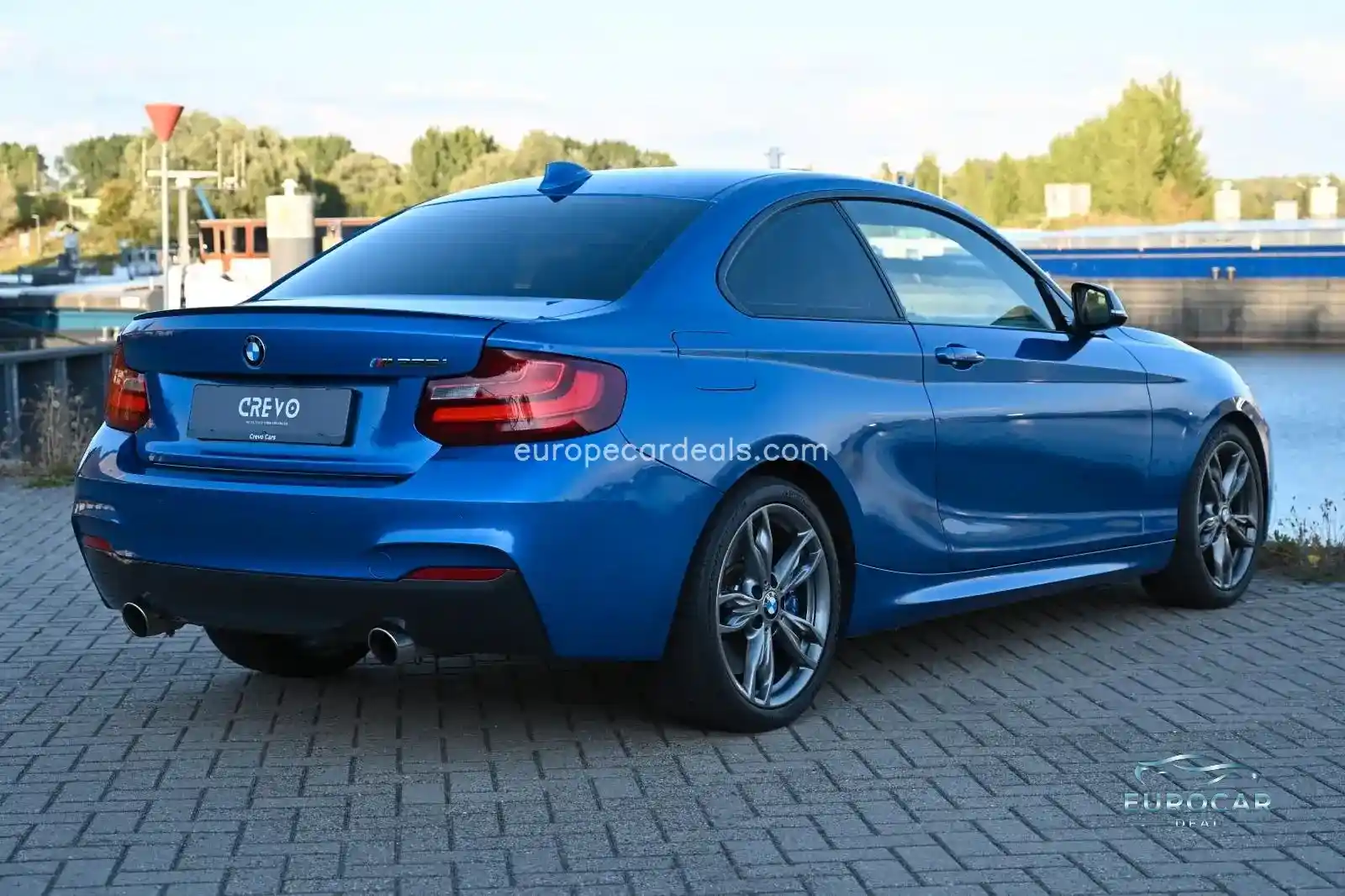 BMW M235