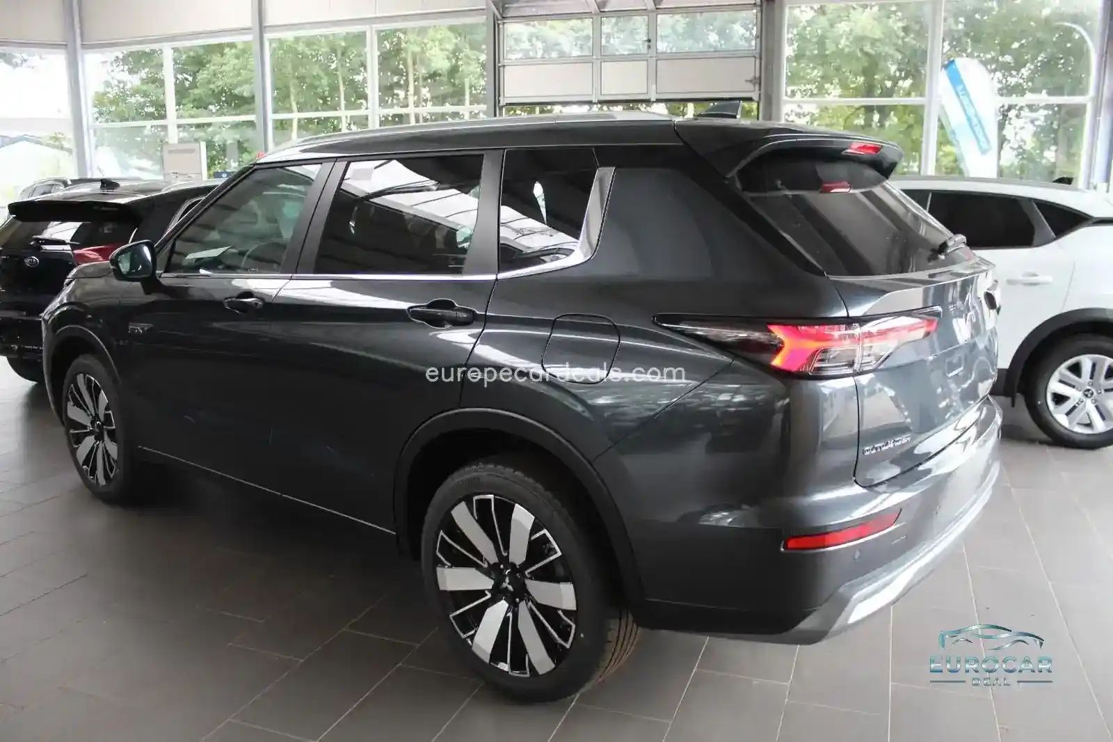 Mitsubishi Plug-in Hybrid Outlander