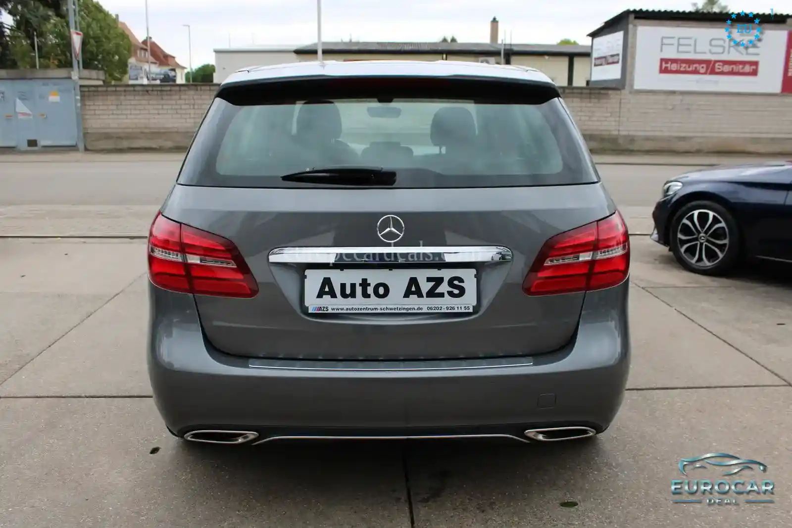 Mercedes-Benz B 180