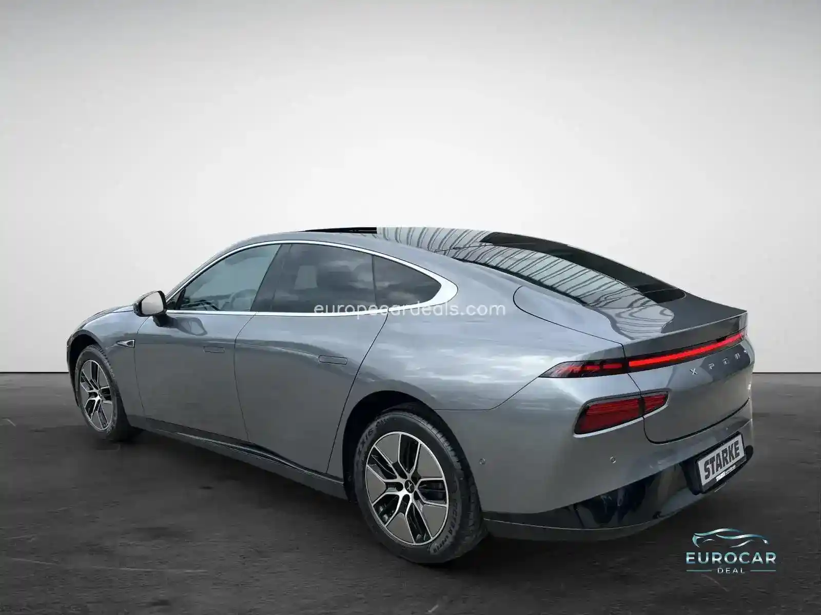 XPENG P7