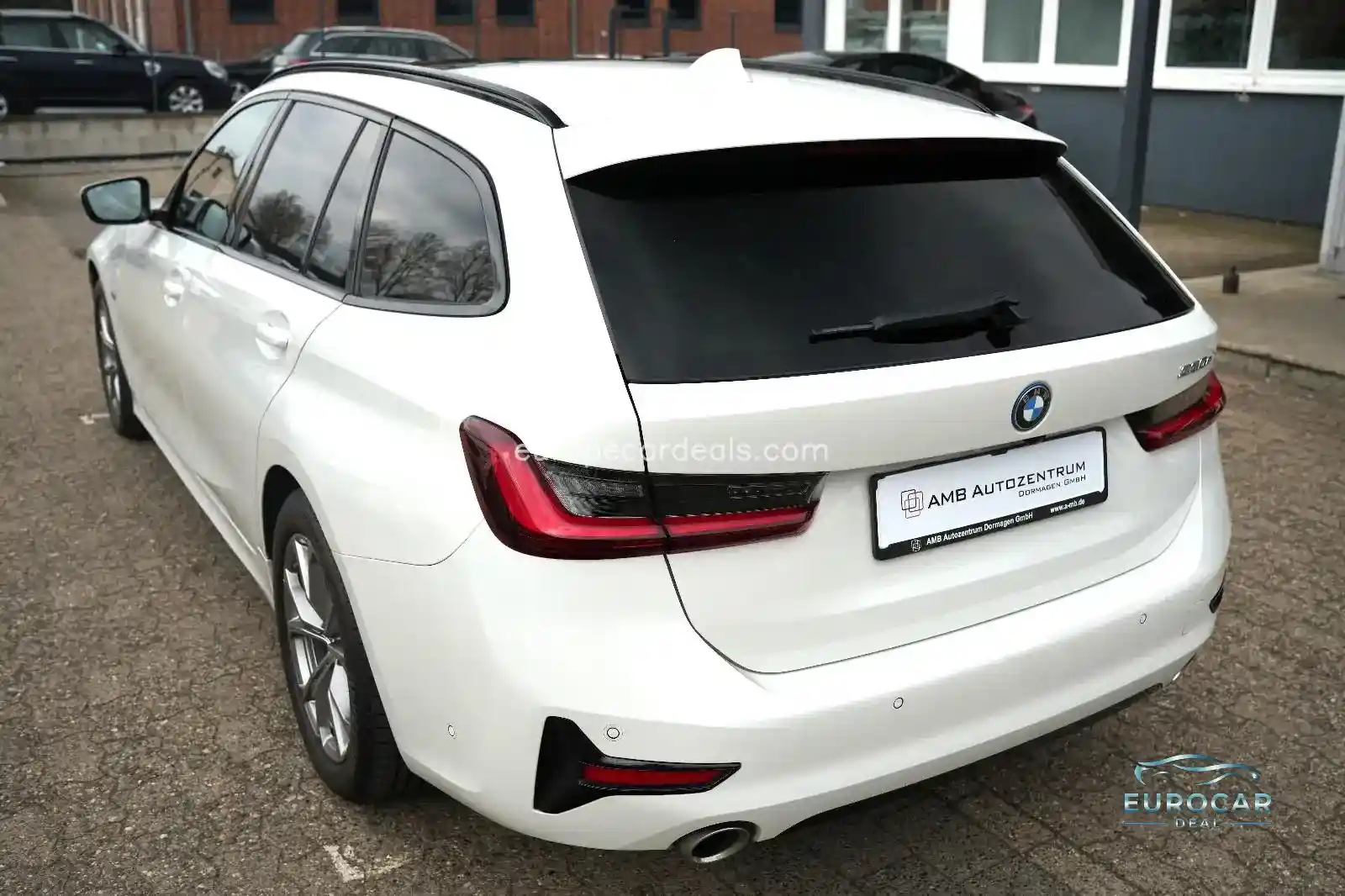BMW 330