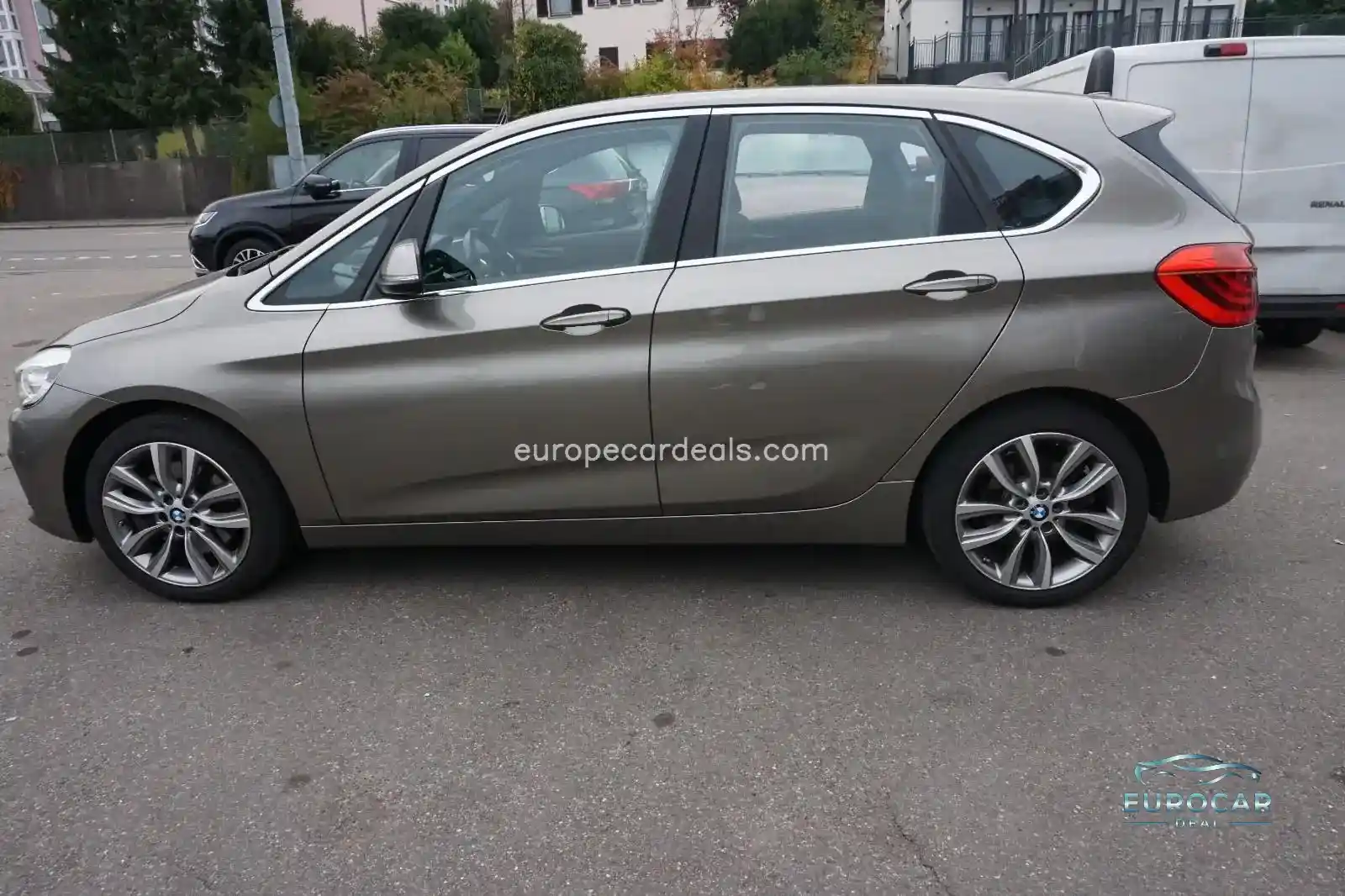 BMW 225
