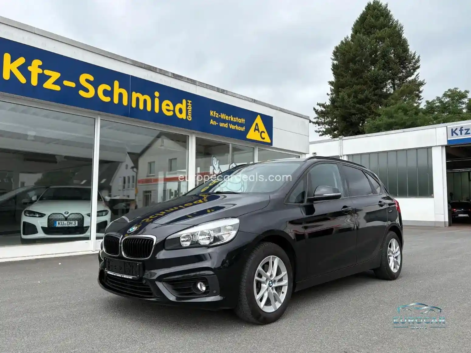BMW 216