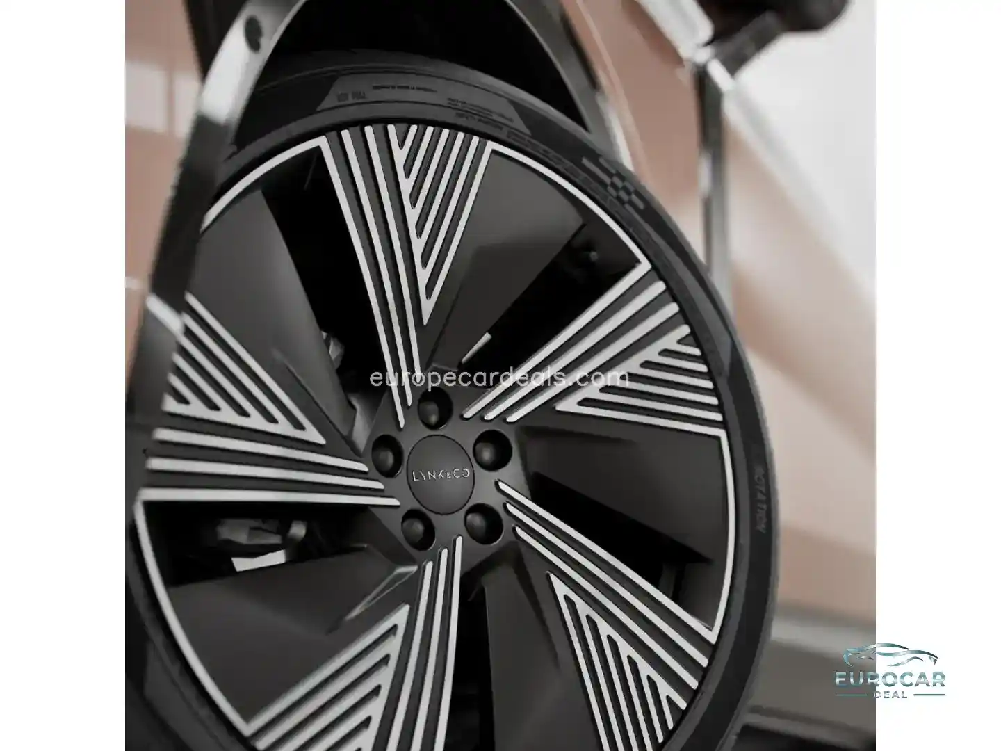 Lynk&Co 08