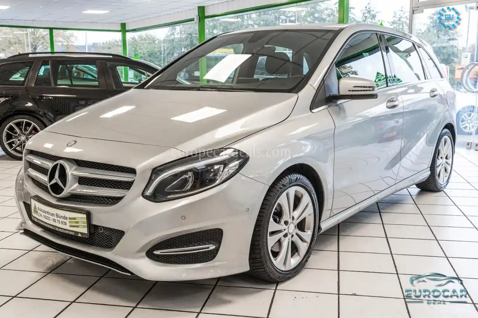 Mercedes-Benz B 180