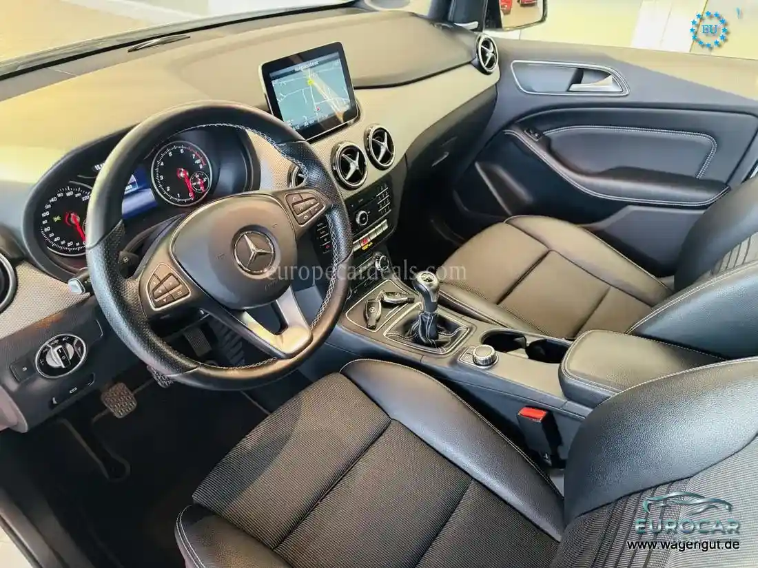 Mercedes-Benz B 200