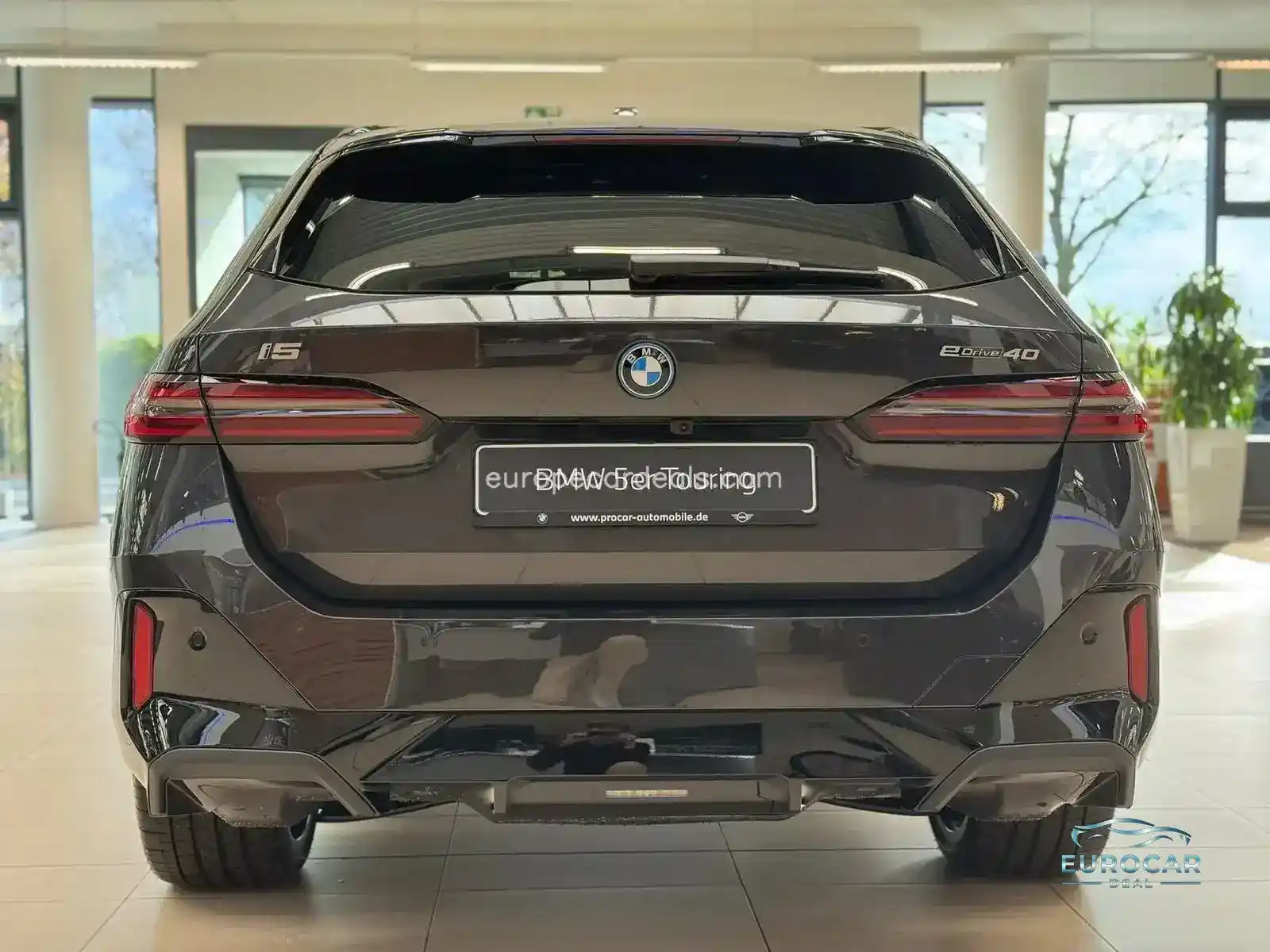 BMW i5