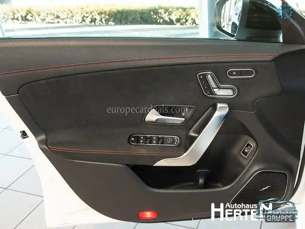 Mercedes-Benz CLA 45 AMG