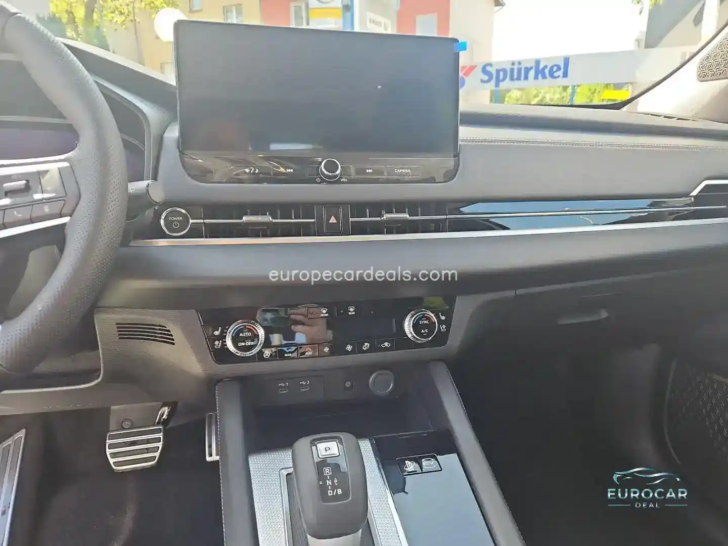 Mitsubishi Plug-in Hybrid Outlander