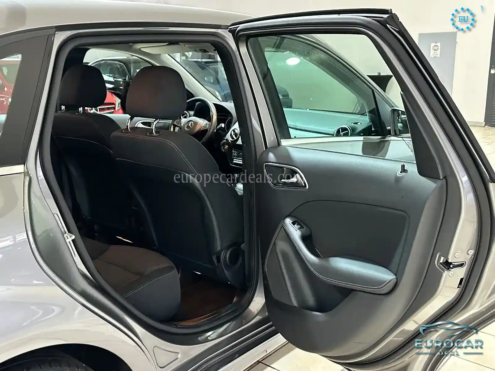 Mercedes-Benz B 220