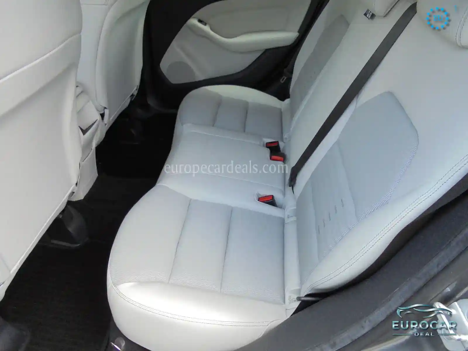 Mercedes-Benz B 220