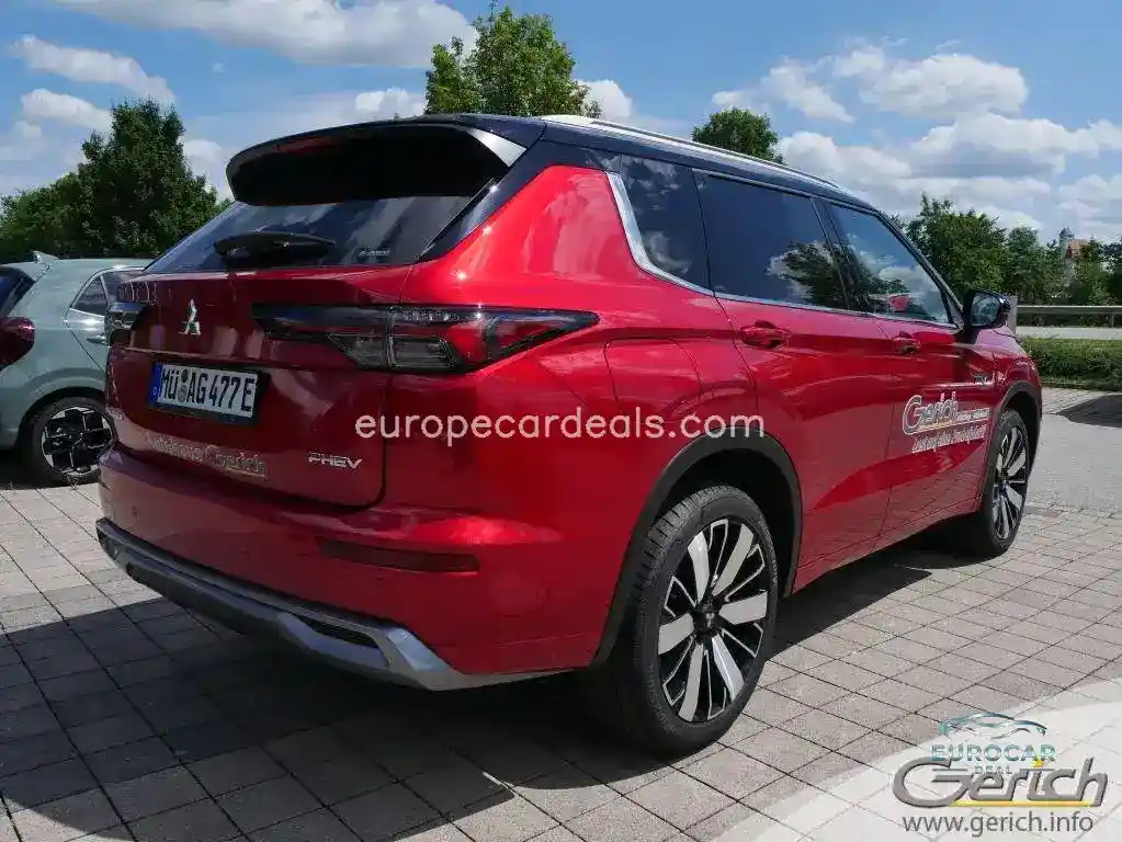 Mitsubishi Plug-in Hybrid Outlander