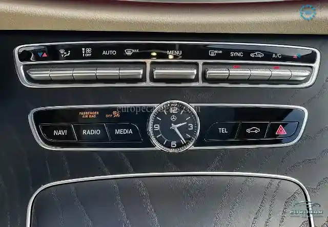 Mercedes-Benz E 400