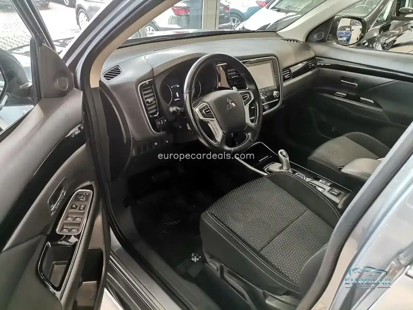 Mitsubishi Plug-in Hybrid Outlander