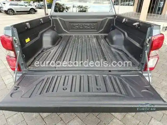 1.9l Space Cab 4×4 LS AT