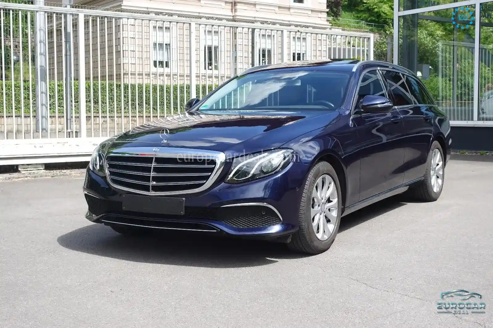 Mercedes-Benz E 220