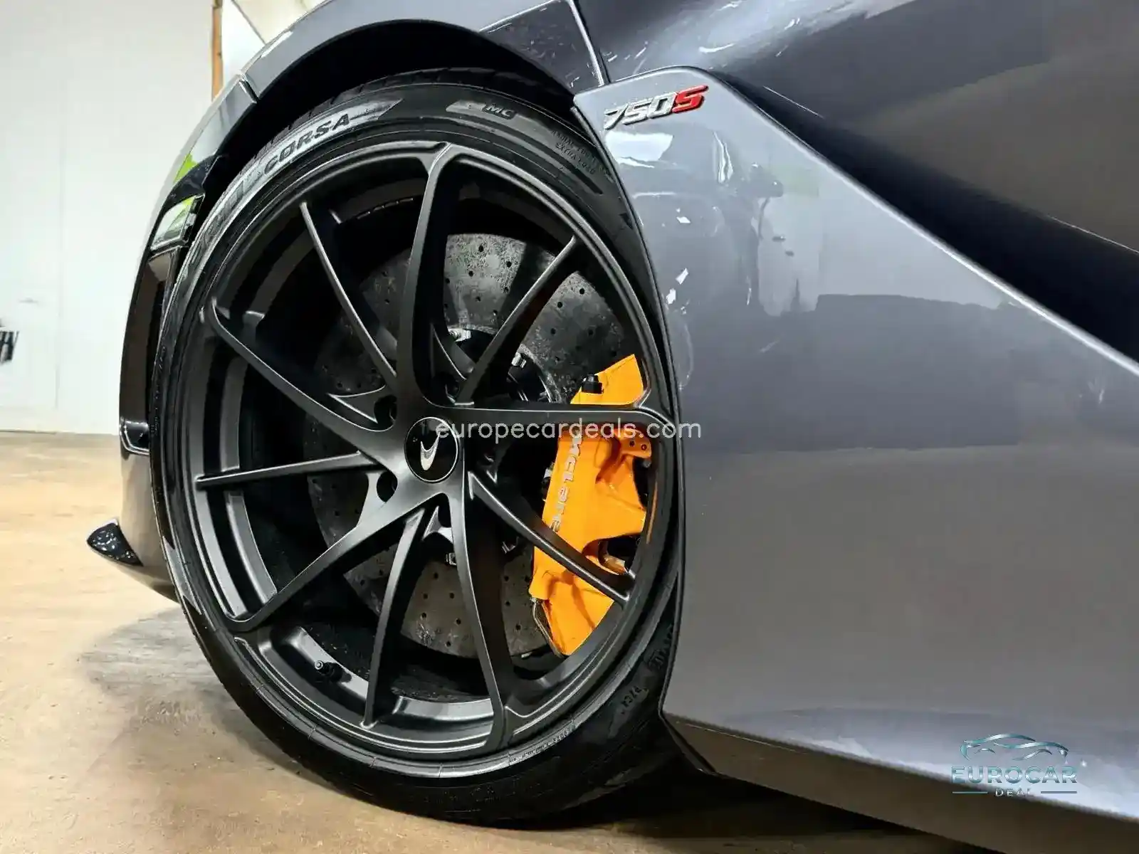 McLaren 750S