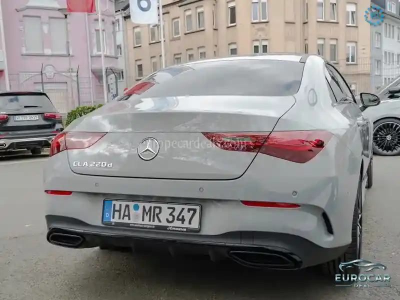 Mercedes-Benz CLA 220