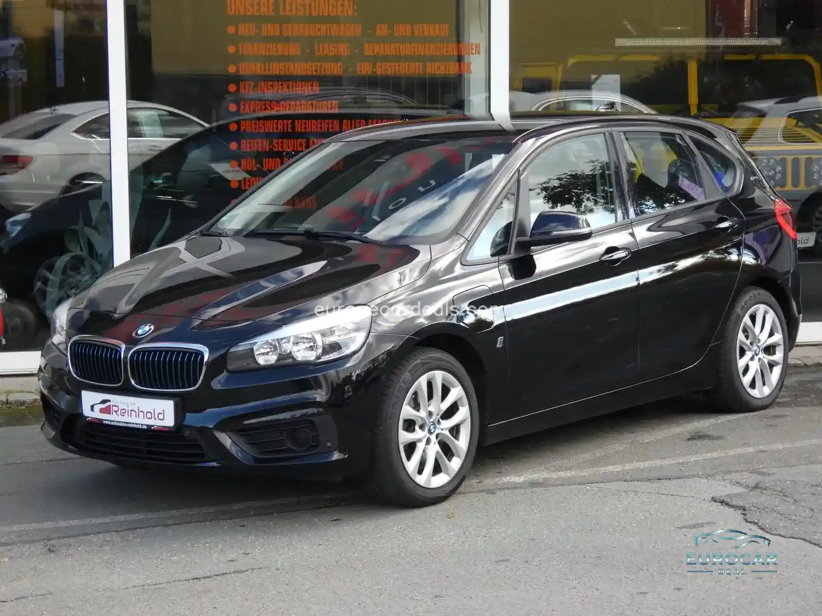 BMW 225