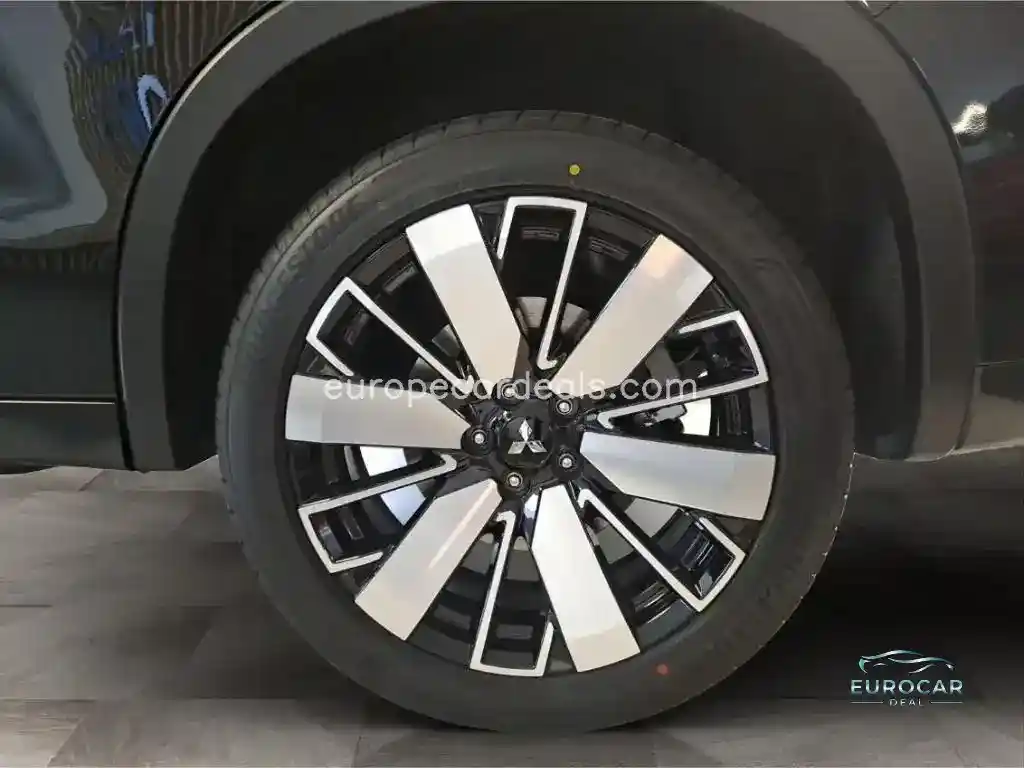 Mitsubishi Plug-in Hybrid Outlander