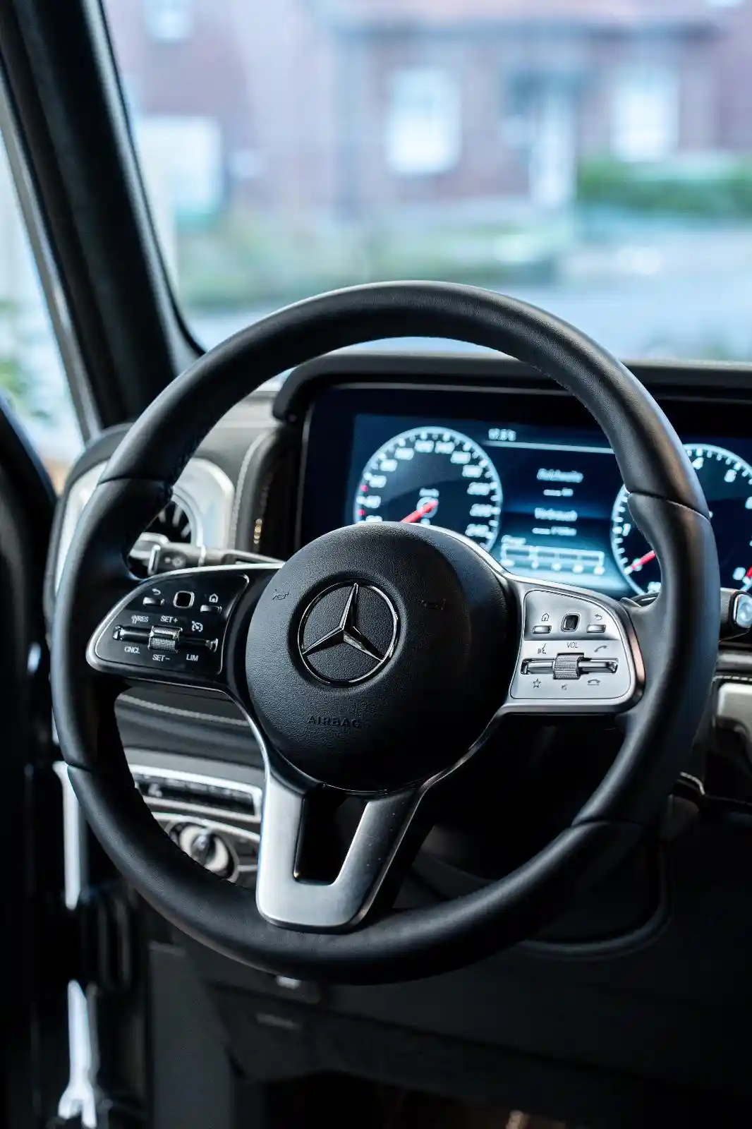 Mercedes-Benz G 500