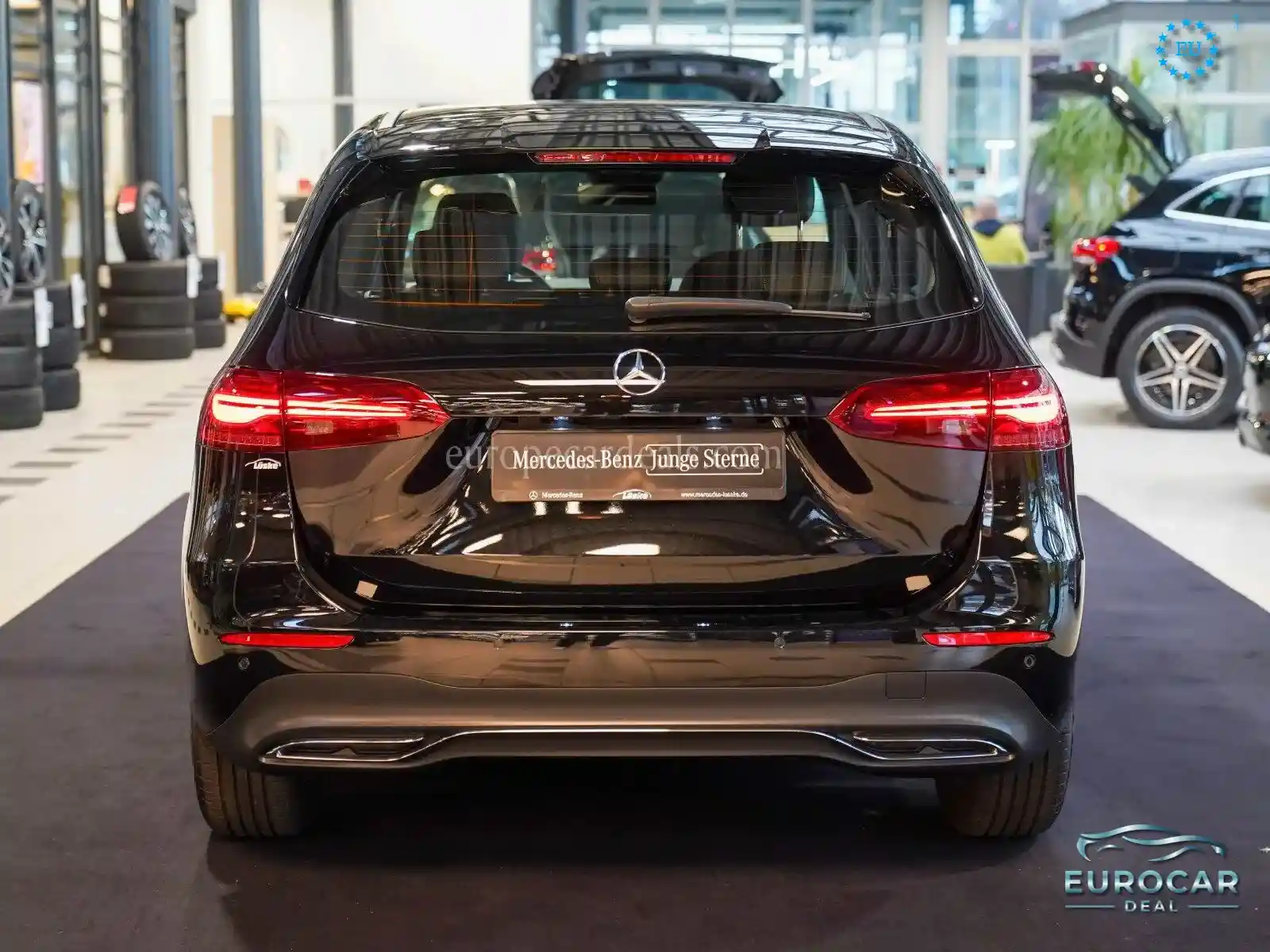 Mercedes-Benz B 180