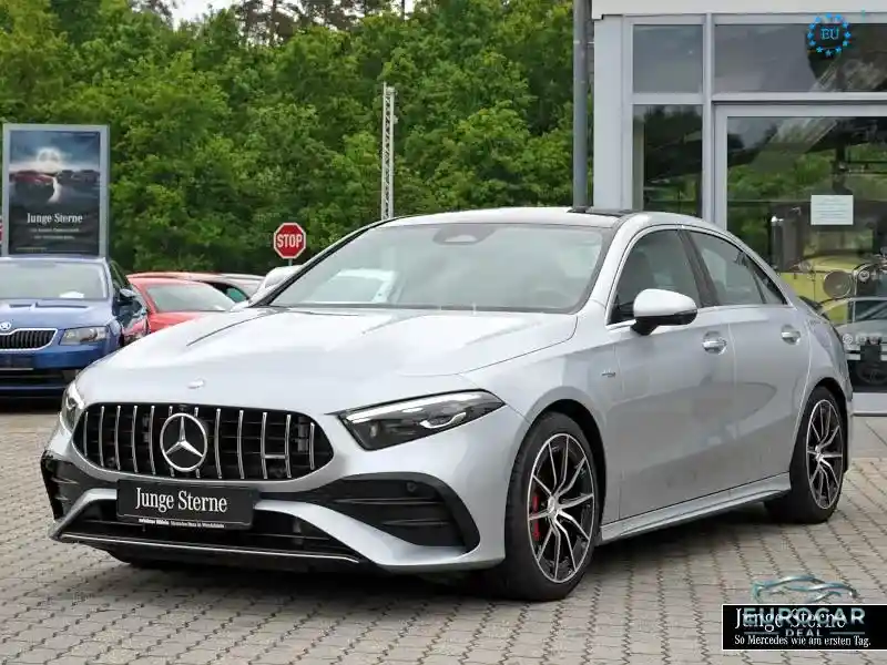 Mercedes-Benz A 35 AMG