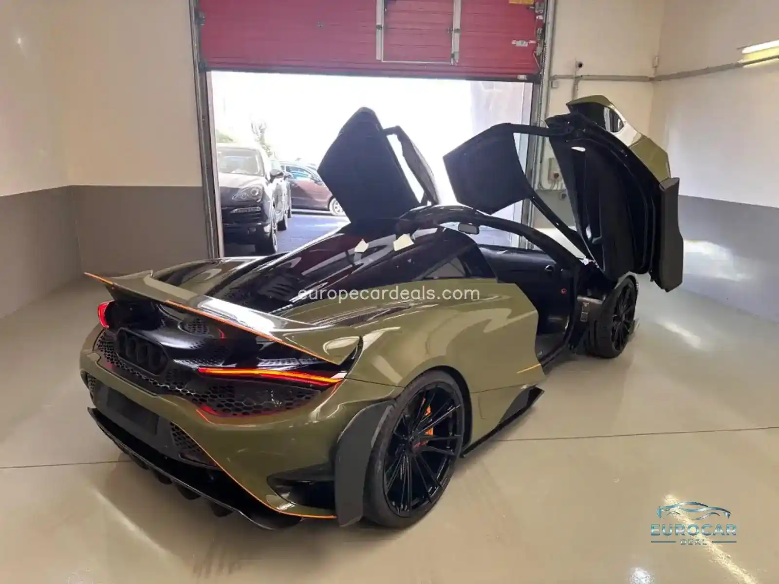 McLaren 765LT