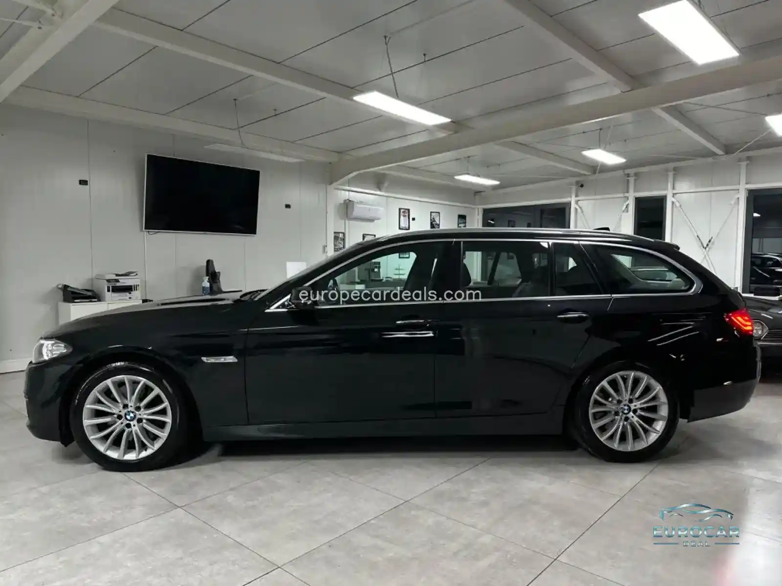 BMW 525