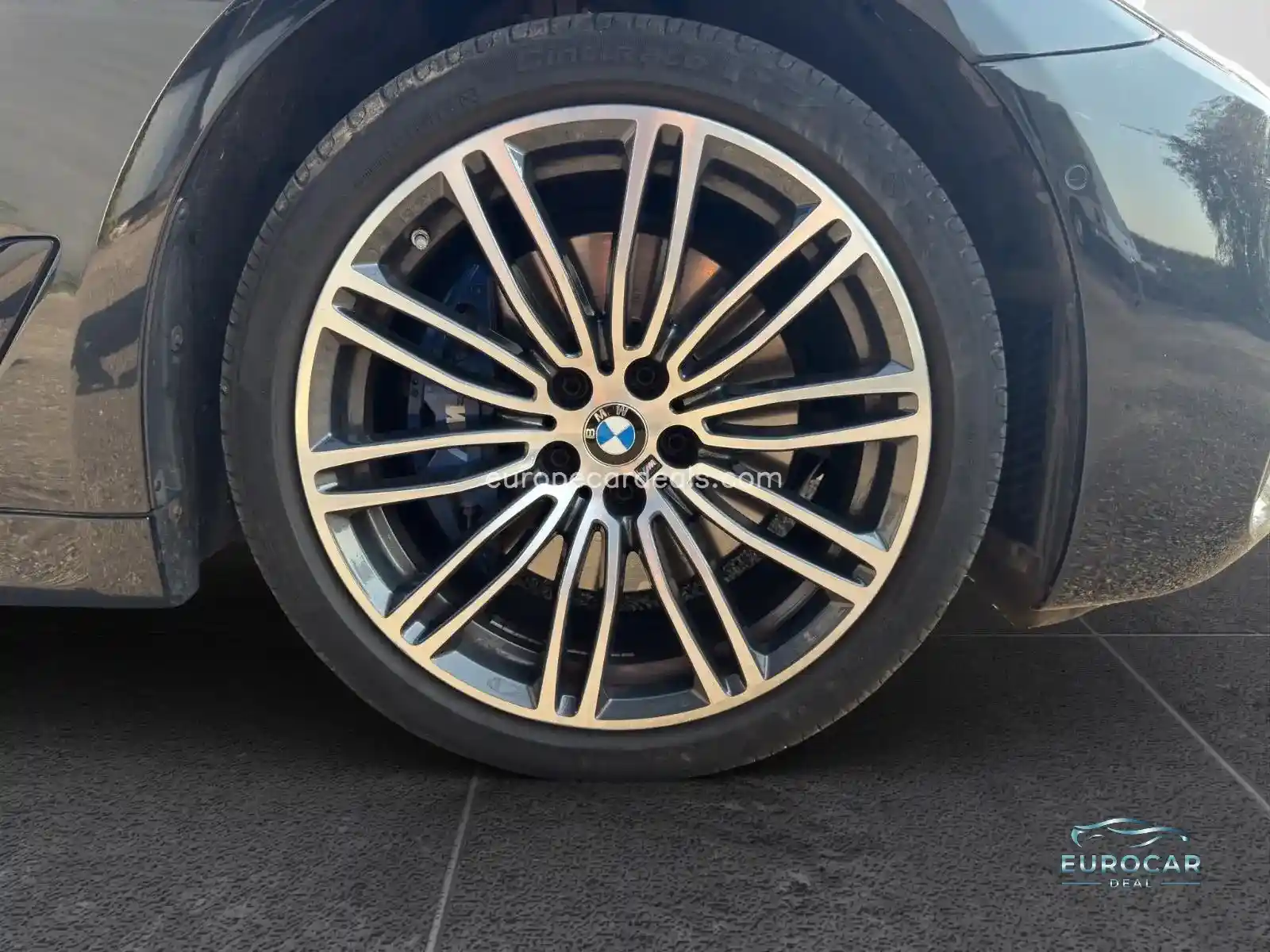 BMW 530