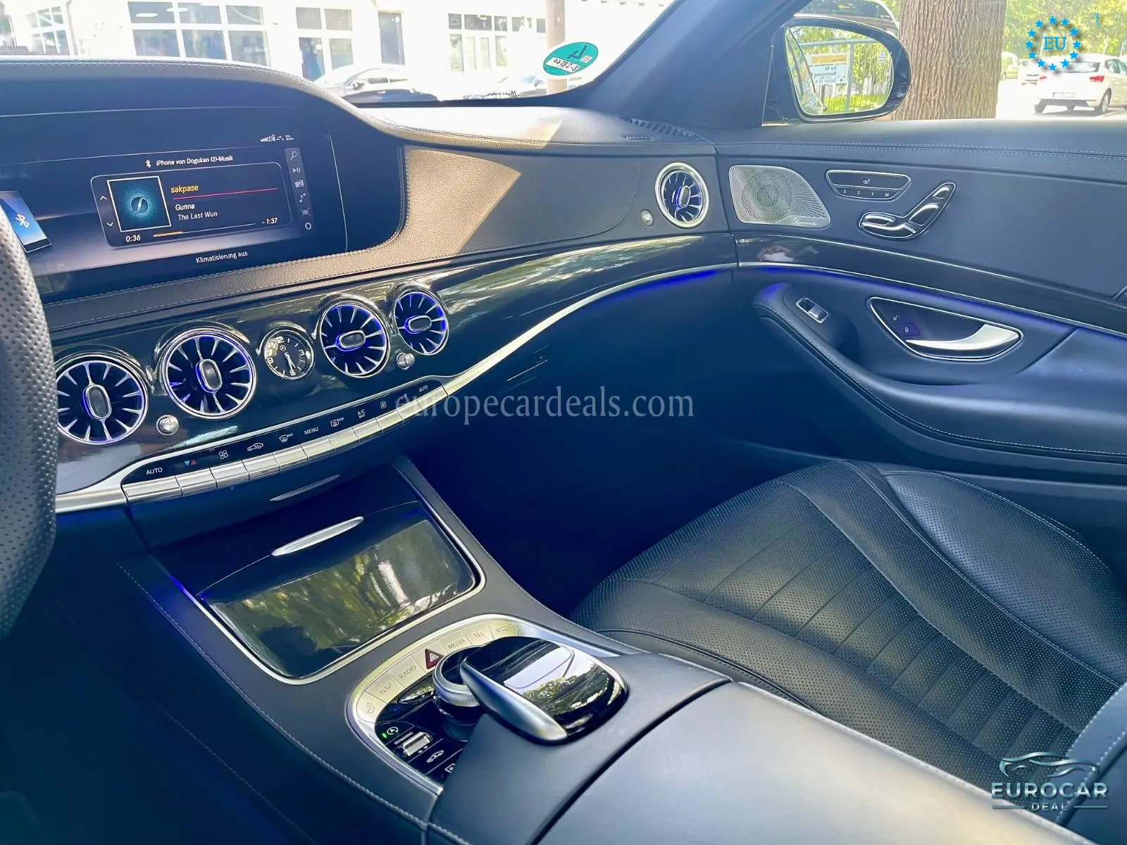 Mercedes-Benz S 560