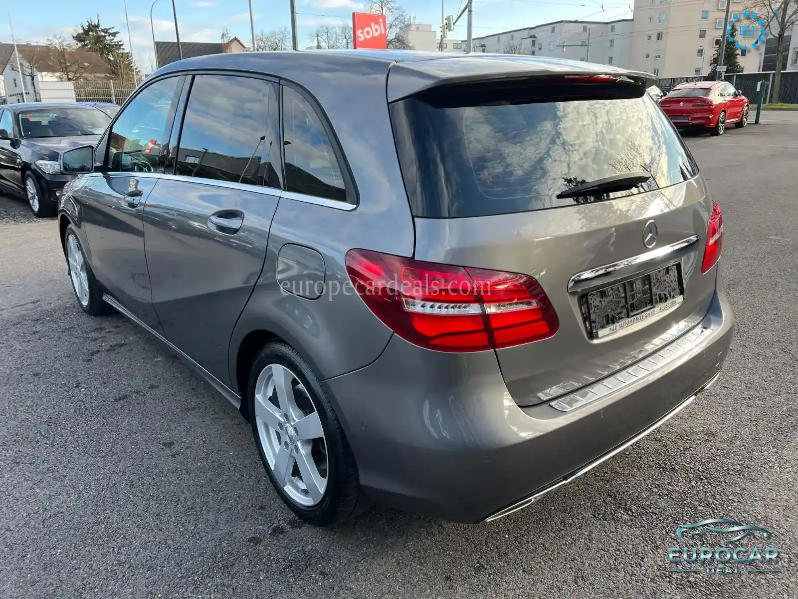 Mercedes-Benz B 220