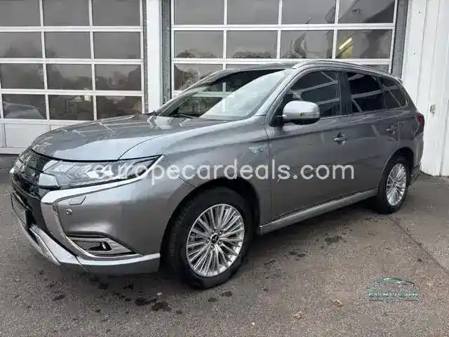 Mitsubishi Plug-in Hybrid Outlander
