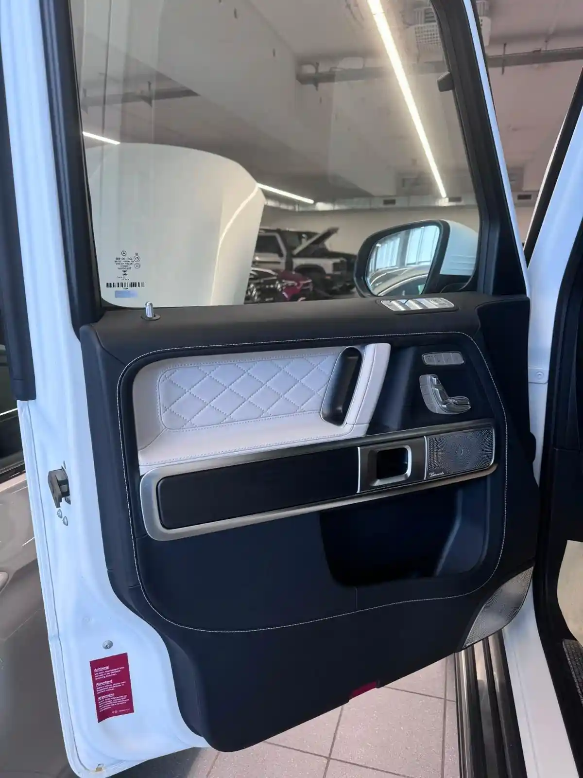 Mercedes-Benz G 500